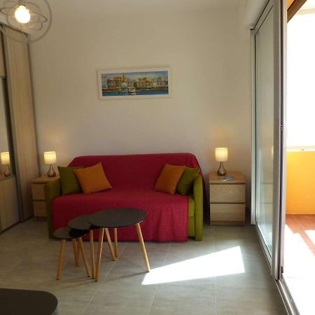 Charmant Studio Climatise Avec Balcon A 50M De La Plage - Le Lavandou Centre-Ville - Fr-1-308-110 Εξωτερικό φωτογραφία