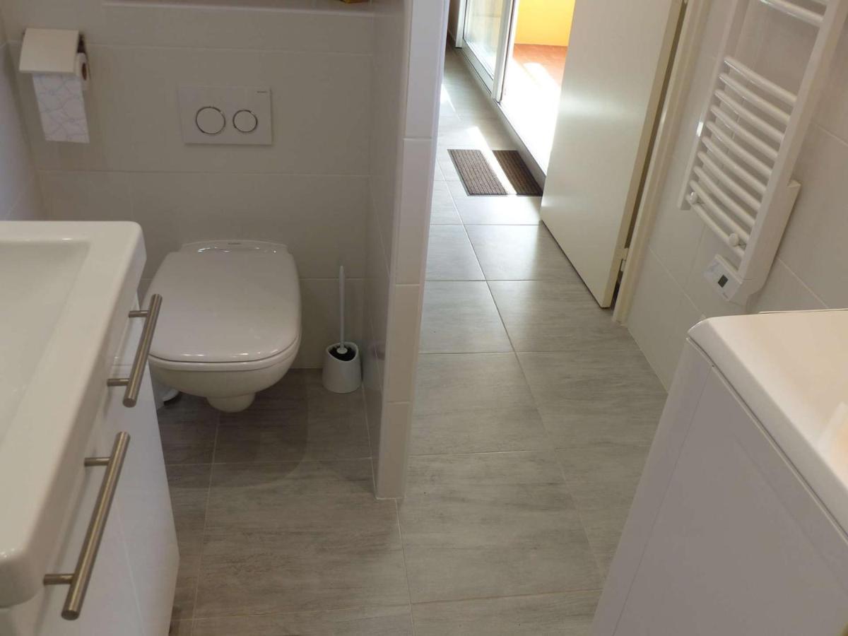 Charmant Studio Climatise Avec Balcon A 50M De La Plage - Le Lavandou Centre-Ville - Fr-1-308-110 Εξωτερικό φωτογραφία